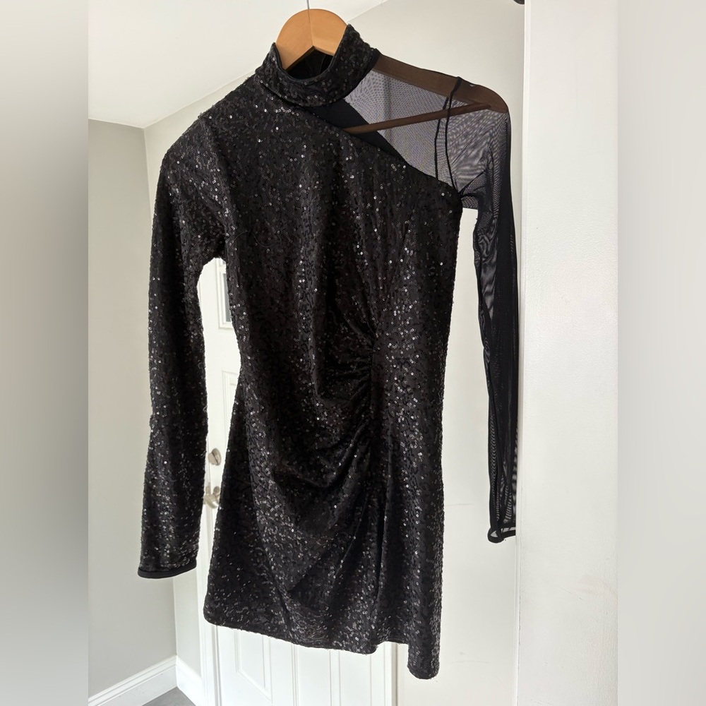 “Me Against the Music” Weissman dance costume